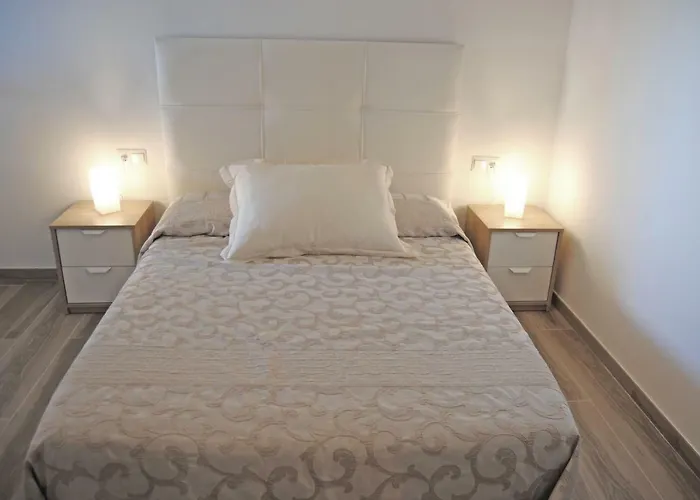Recently Refurbished Apartment With Sea Views.