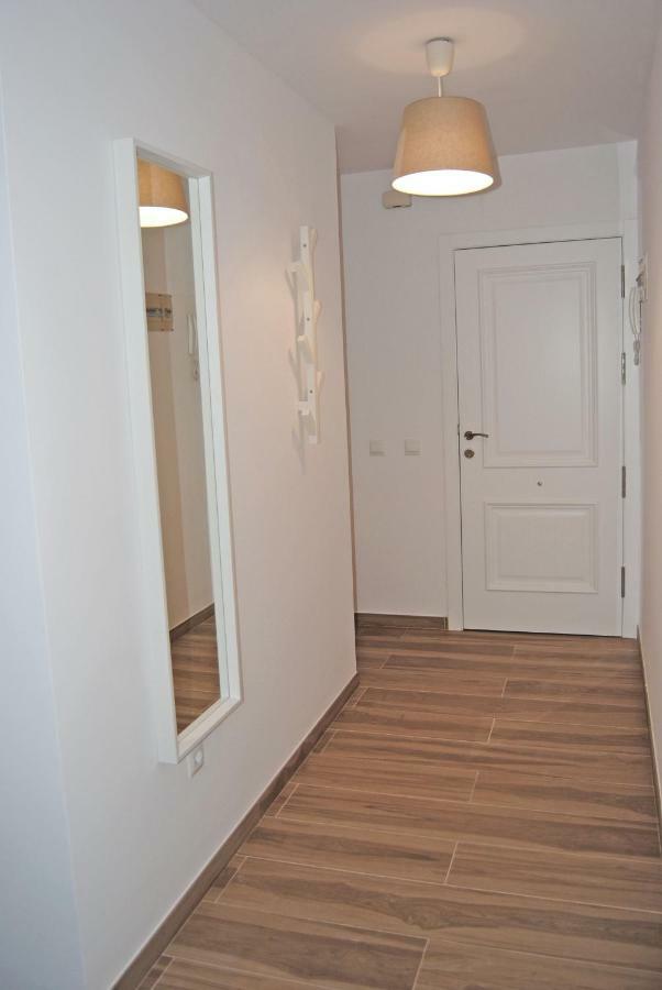 Recently Refurbished With Sea Views. *