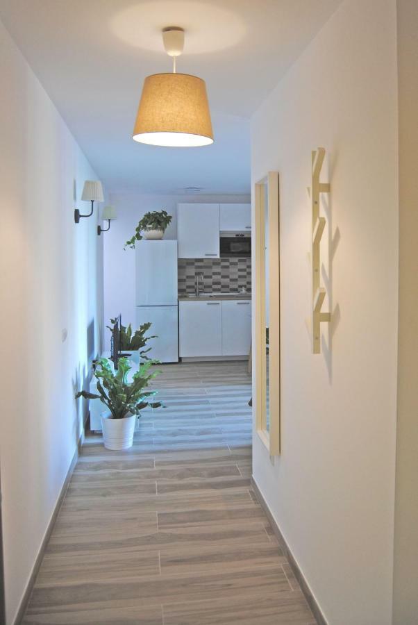 Apartment Recently Refurbished With Sea Views. *